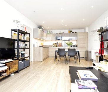 2 bedroom flat to rent - Photo 3