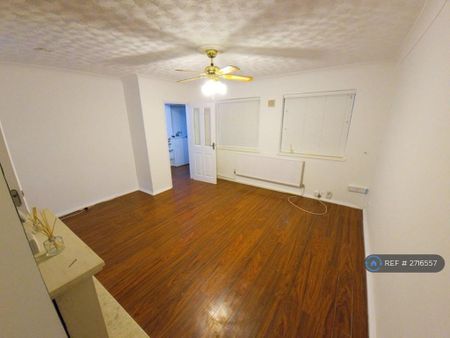 3 bedroom terraced house to rent - Photo 3