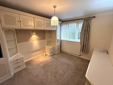 3 bedroom semi-detached house to rent - Photo 4