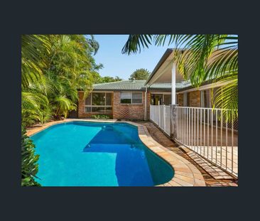 Quiet Cul de Sac Position in the Heart of Robina - Spacious Home wi... - Photo 3