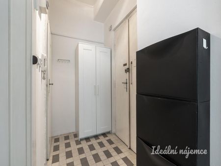 Pronájem bytu 1+kk 20 m2 - Photo 4