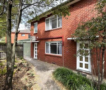 Choice of Two Newly Renovated One Bedroom Units! - Photo 3