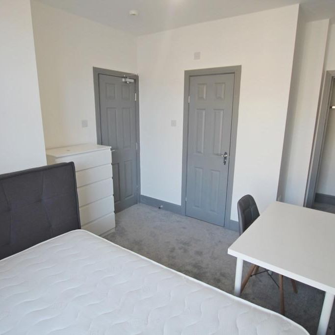 1 bedroom in a house share to rent - Photo 1