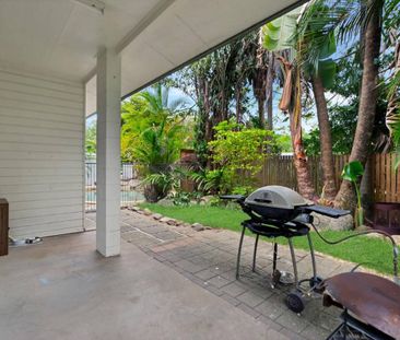 Tropical Home - Airconditioned - Enclosed Patio - Pool - Photo 6