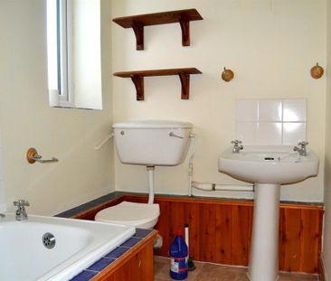 2 bedroom flat to rent - Photo 6