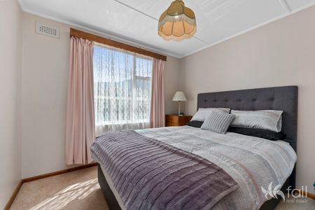 Charming Retro Home in the Heart of Claremont - Photo 5