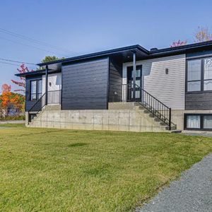 3 CH - 1 SDB - Bécancour - $2,800 /mo - Photo 2