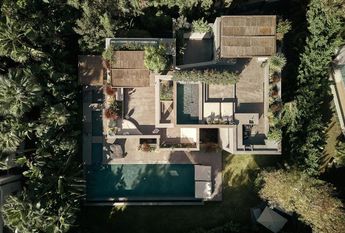 Luxury Villa for rent in Marbella Del Este, Andalusia