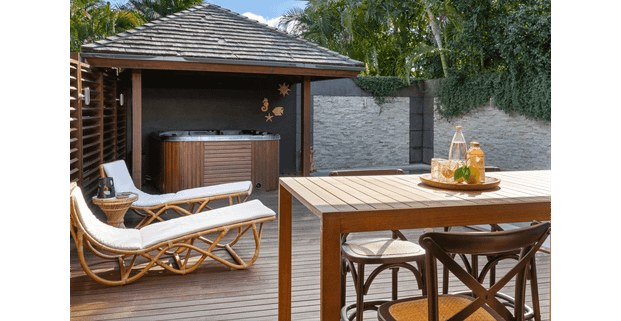 The Ultimate in Private Beachside Luxury - Photo 1