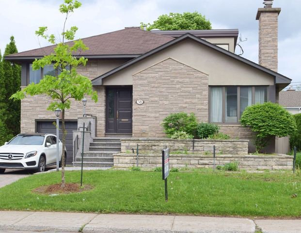 À louer / Maison à étages - Photo 1