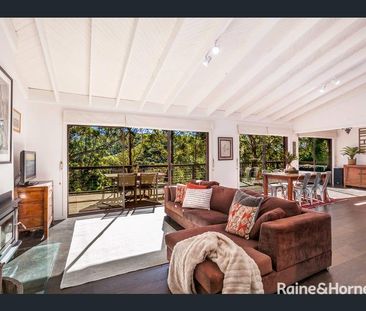 Amongst The Gum Trees - Photo 2