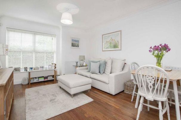 1 bedroom flat to rent - Photo 1