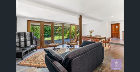 Spacious 3-Bedroom Split-Level Home Moments from O’Shea Esplanade - Photo 2