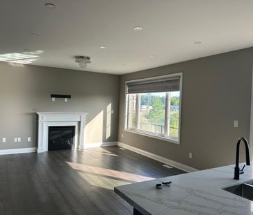 For Lease - 127 Yates Drive Unit# UPPER FLOOR ONLY, Milton, Ontario - Photo 3