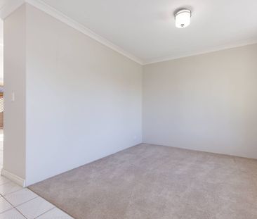 Comfortable 3Bed Family Home - Photo 5