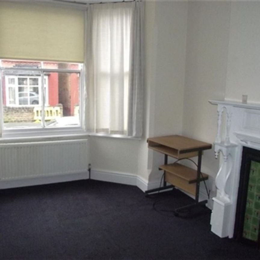 3 bed Mid Terraced House for Rent - Photo 1