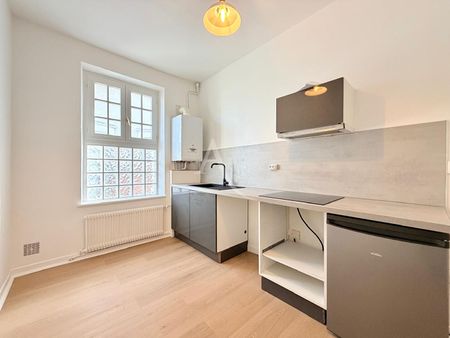 Location Appartement 1 pièce 26m² - Photo 2