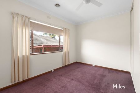 10 Cantala Avenue, Rosanna - Photo 5