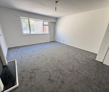3 bedroom end of terrace house to rent - Photo 1
