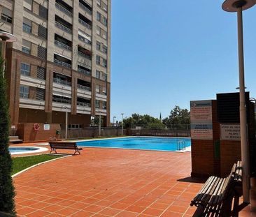 5 room luxury Apartment for rent in Valencia - Photo 2