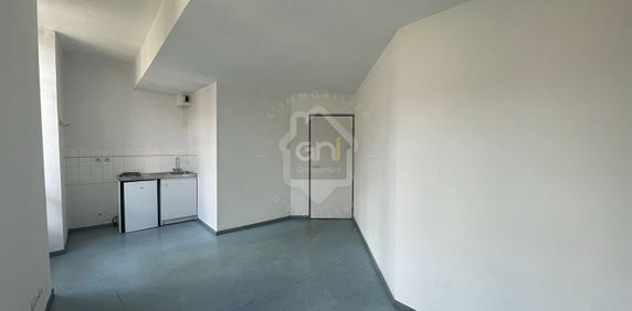 Nîmes - Centre-ville, - Photo 2