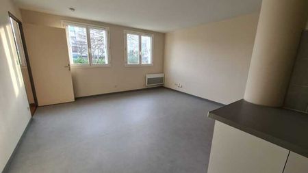 Location Appartement 2 Pièces 43 m² - Photo 2