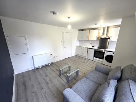 1 bedroom flat to rent - Photo 4