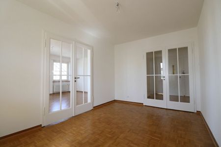 Erstvermietung nach Sanierung - 4-Zimmer-Wohnung im 2.OG im Herzen von Riehen - Photo 4