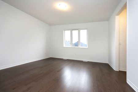 For Lease - 88 McBride Trail, Barrie, Ontario - Photo 4