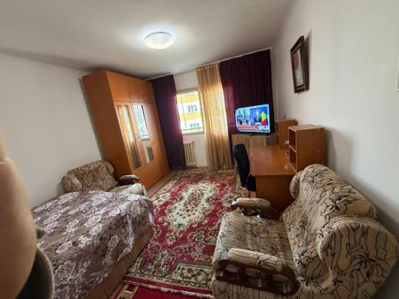 Garsoniera decomandata, 38 mp, zona Rovine - Photo 2