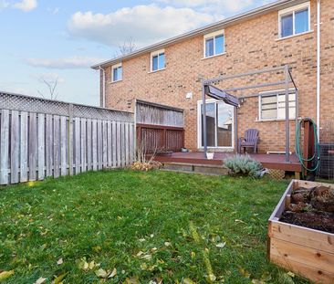 For Lease - 334 Sparrow Circle, Pickering, Ontario - Photo 3