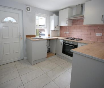 2 bedroom house to rent - Photo 2