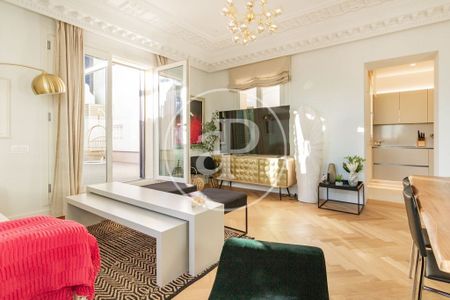 2 bedroom luxury Apartment for rent in Madrid, Spain - Photo 3