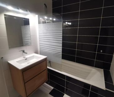 Location Appartement 2 pièces 55m² TOURS 37000 - Photo 4