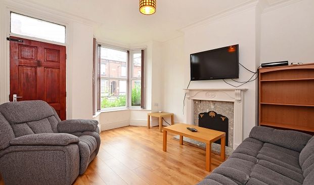 High Standard Three Bedroom Student Property - Photo 1