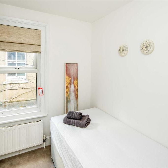 3 bedroom apartment to rent - Photo 1