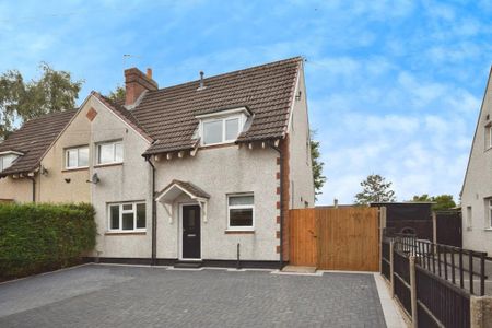 3 bedroom semi-detached house to rent - Photo 4
