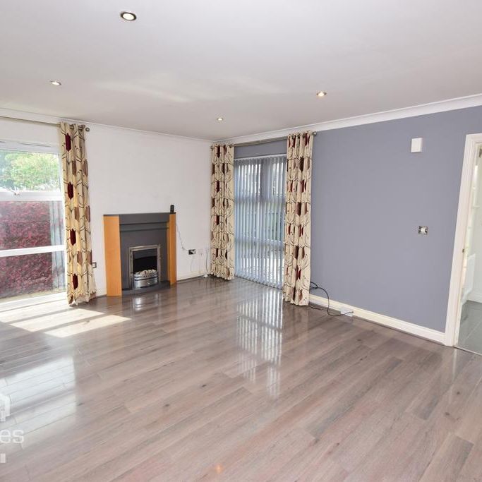 3 bedroom end of terrace house to rent - Photo 1
