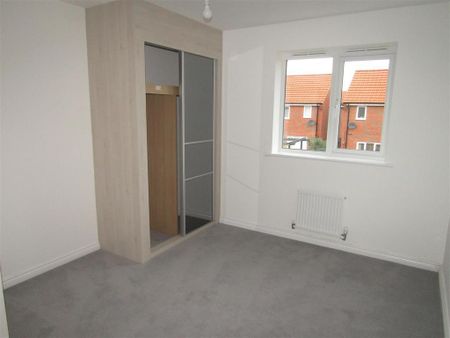 4 bedroom detached house to rent - Photo 5