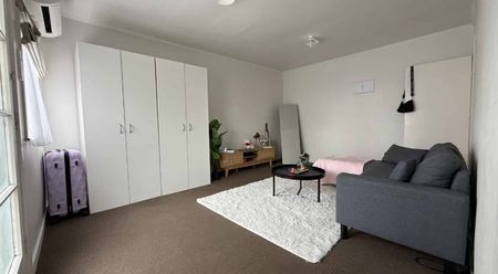 1 Bedroom unit in Herald Island - Photo 4