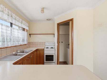 2/3B Shenstone Place, Montrose TAS 7010 - Apartment For Rent | Domain - Photo 5