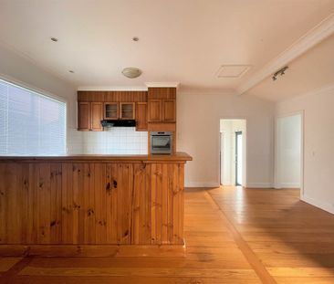 ADDISON REAL ESTATE - Photo 5