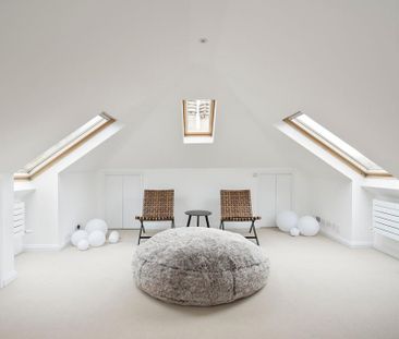 4 bedroom link detached house to rent - Photo 3