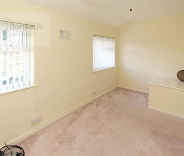 4 bedroom terraced house to rent - Photo 3