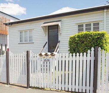 Freshly renovated unit in New Farm! - Photo 6