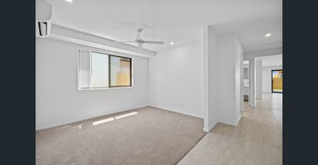 family home in Burpengary - Photo 3