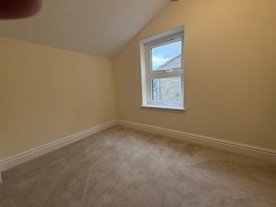 Elwyn Road, March - Photo 1