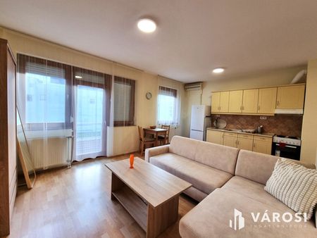 Modern, liftes garzon kiadó Békéscsaba belvárosában! - Photo 3