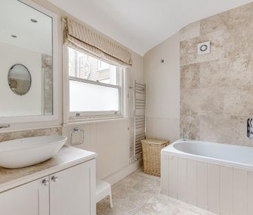 3 bedroom terraced house to rent - Photo 5