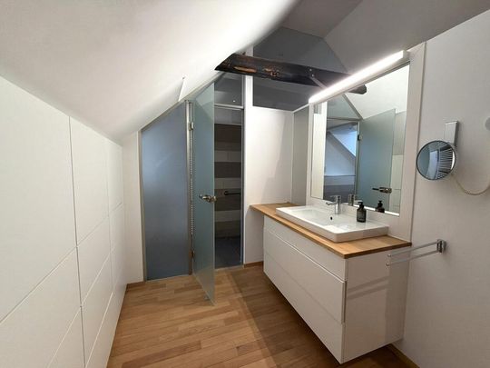 Altstadt trifft Luxus – Wohnen mit Loggia & Aufzug! Loftfeeling über den Dächern von Ravensburg - Foto 1